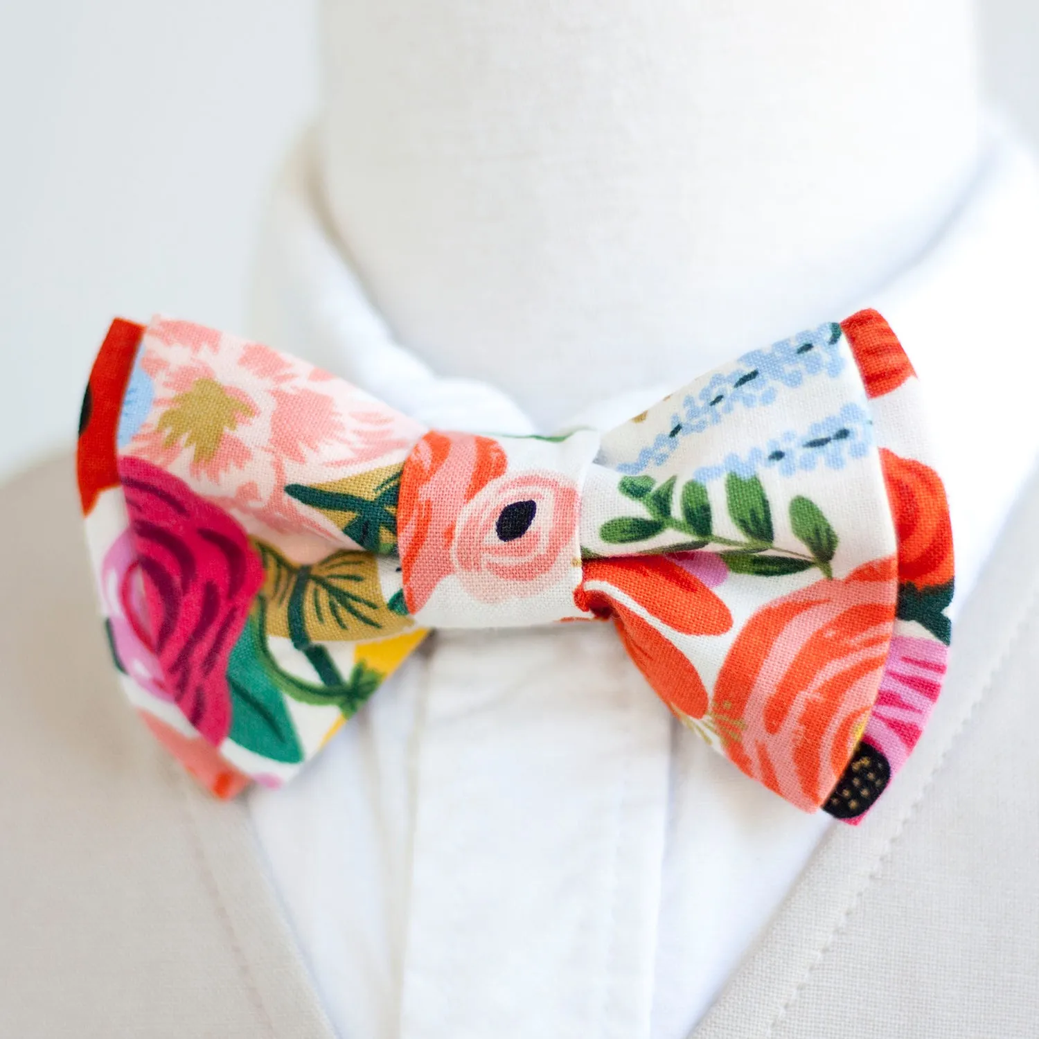 Boy's Necktie / Garden Party In Cream