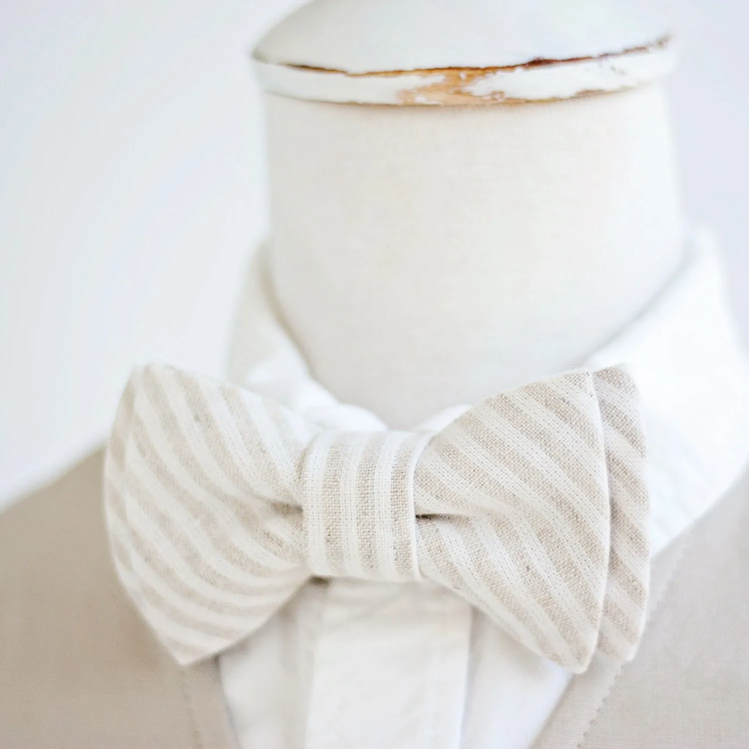 Boy's Necktie / Natural Linen Stripe