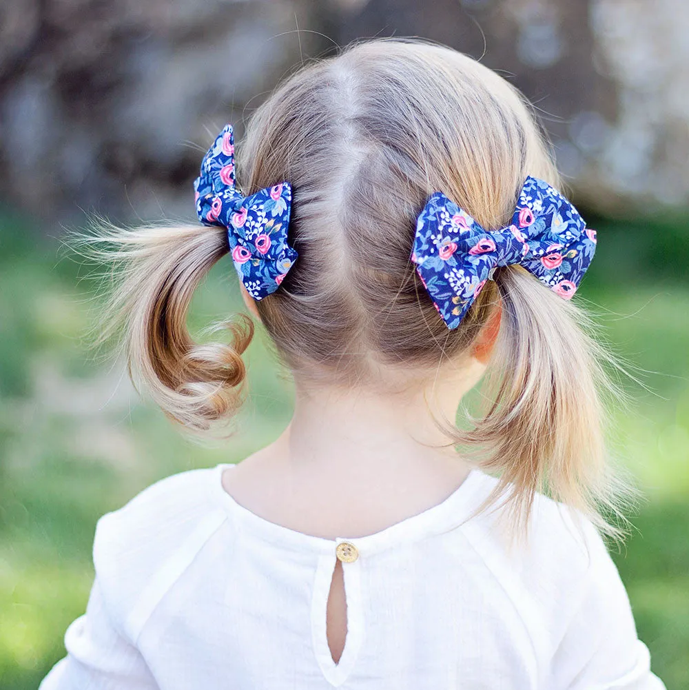 Classic Hair Bow Clip Or Headband / Rosa In Navy