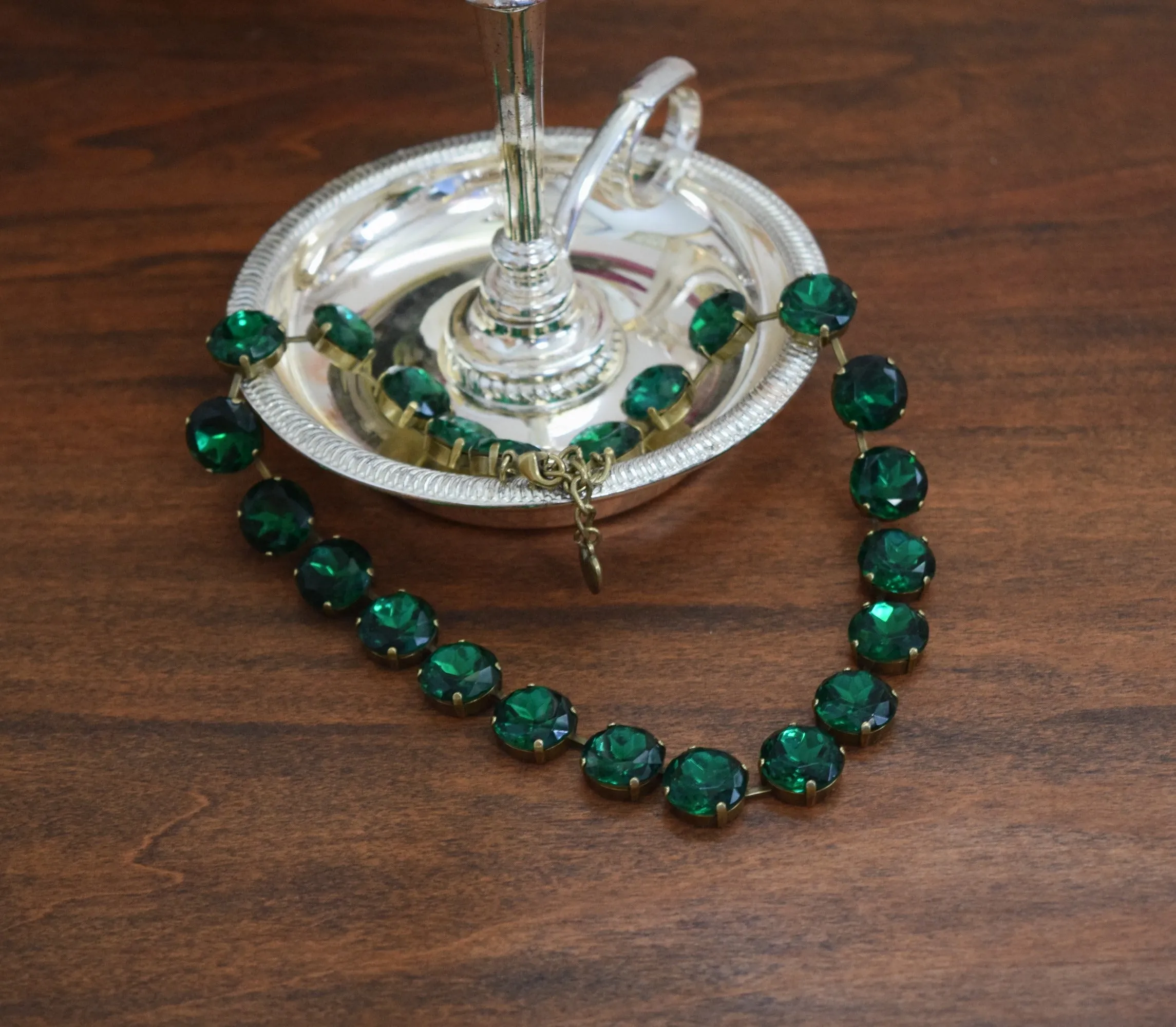 Emerald Green Riviere Necklace - Medium Round